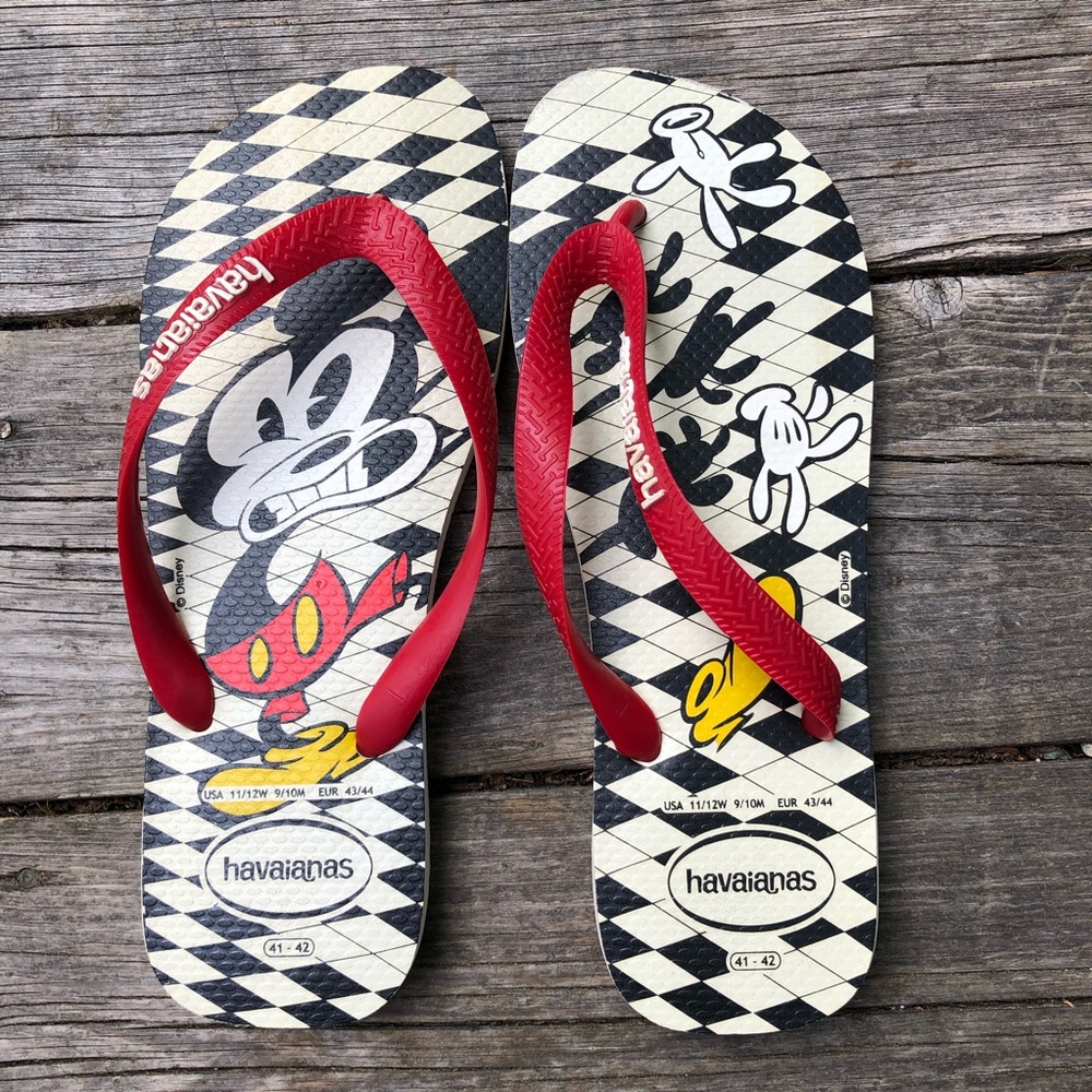 ❌ SOLD ❌ Havaianas Mickey Mouse Size #11/12